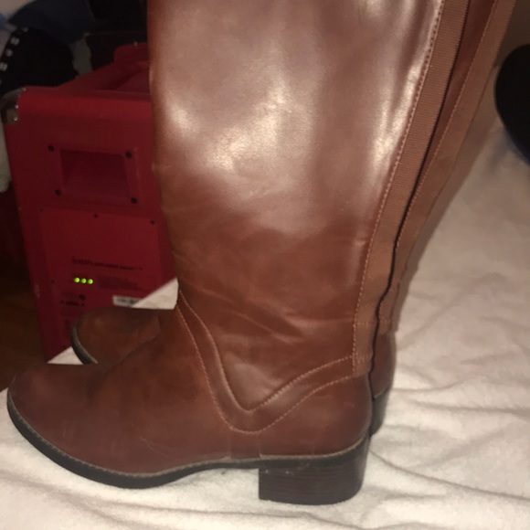 Over knees boots - Picture 2 of 2